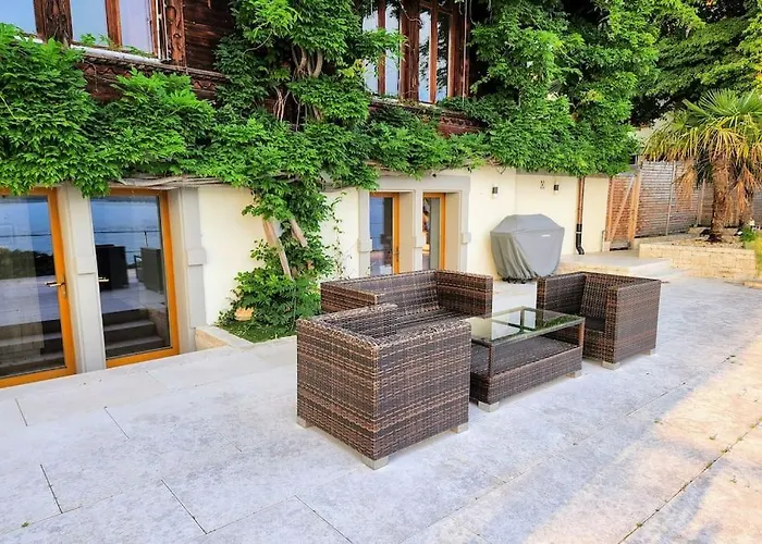 Traumwohnung Direkt Am Thunersee 아파트