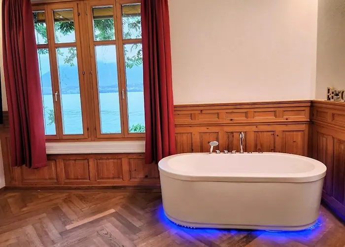 아파트 Traumwohnung Direkt Am Thunersee