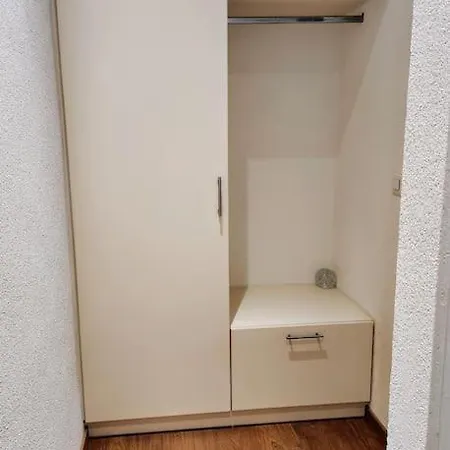 Traumwohnung Direkt Am Thunersee Apartmán *